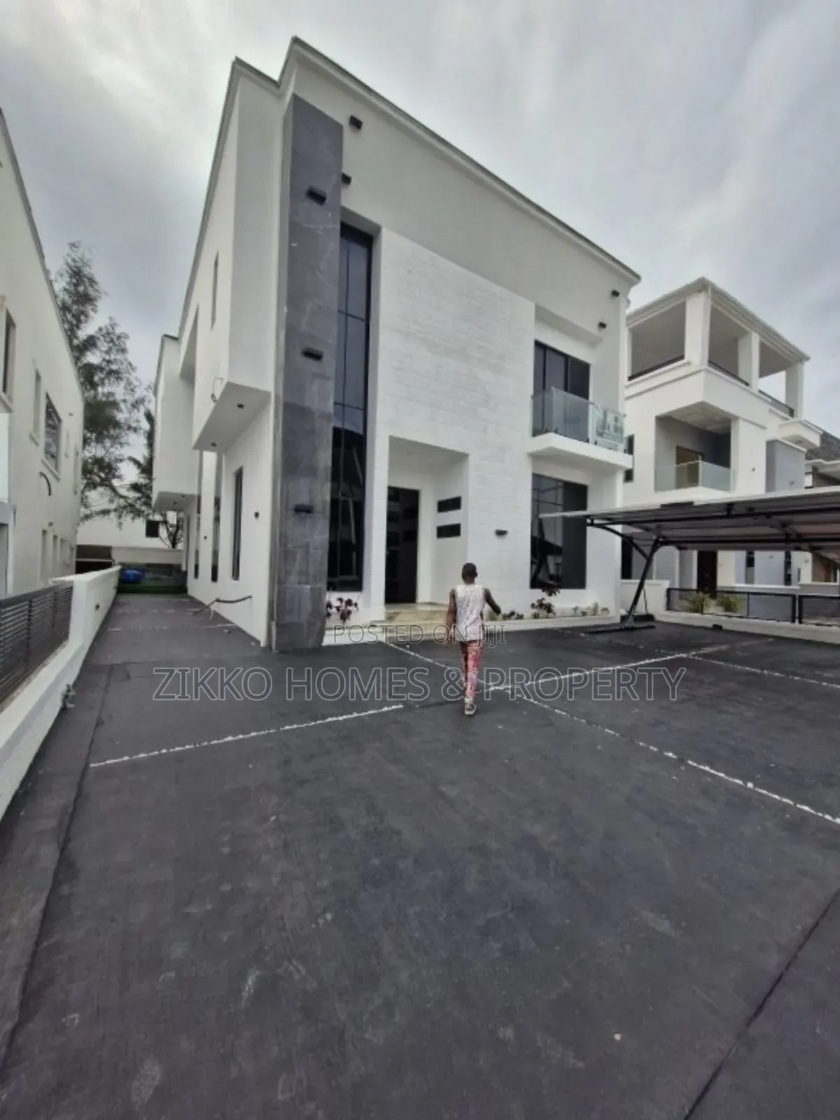 5bdrm Duplex in Megamound, Lekki for sale in Lekki
