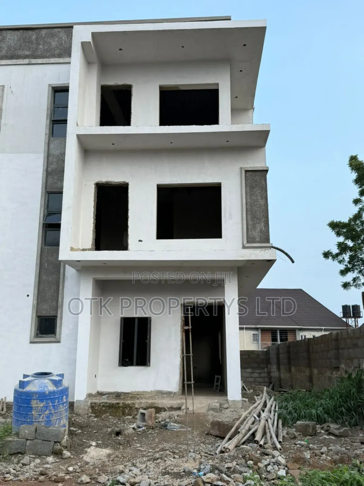 4bdrm Duplex in Military Pension, Kubwa for sale in Kubwa