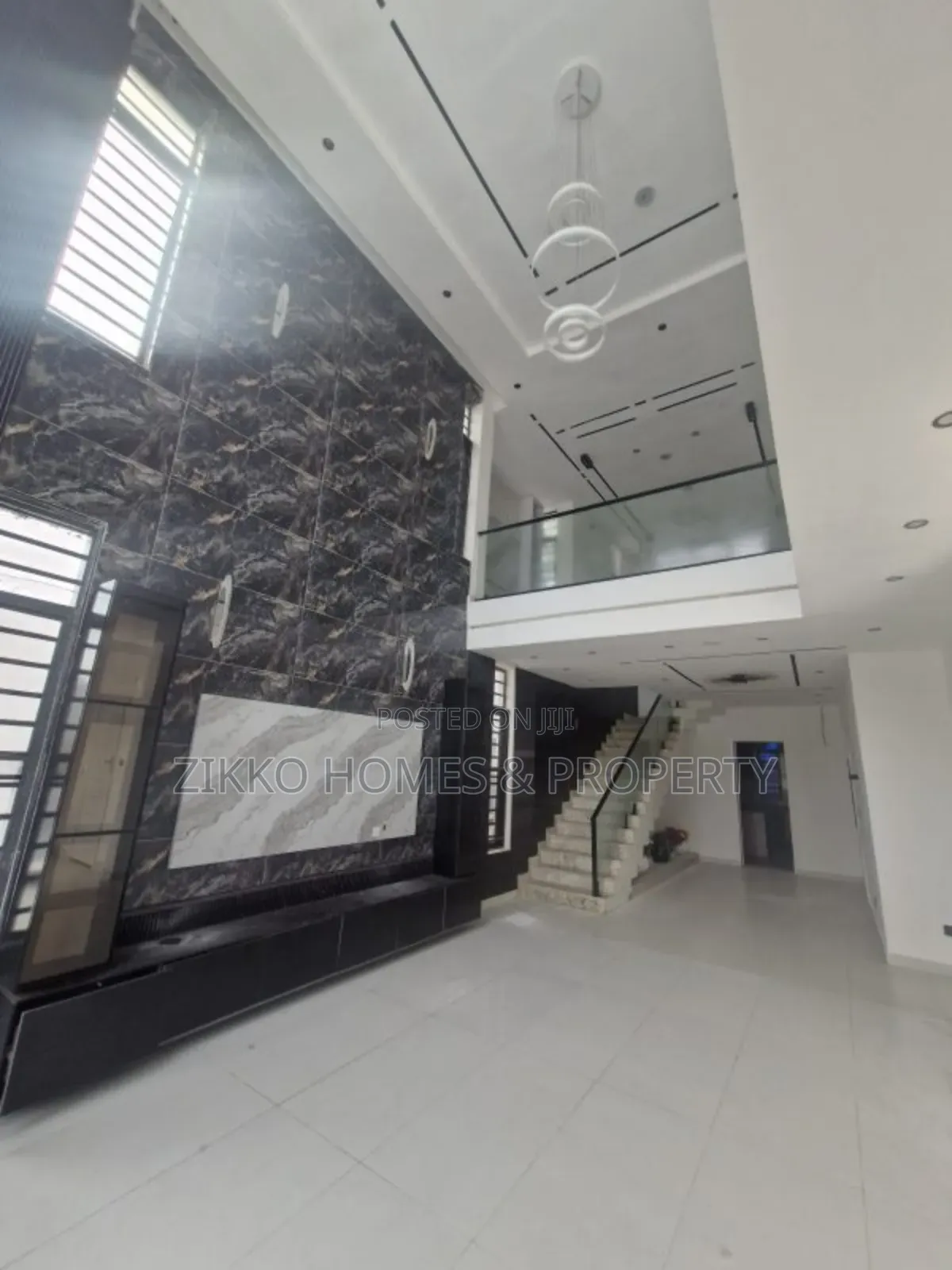 5bdrm Duplex in Megamound, Lekki for sale in Lekki