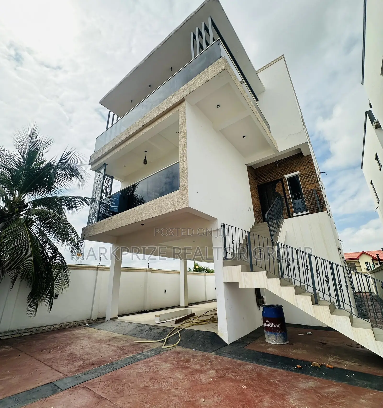 4bdrm Duplex in Magodo Phase 2 Lagos for sale in Magodo