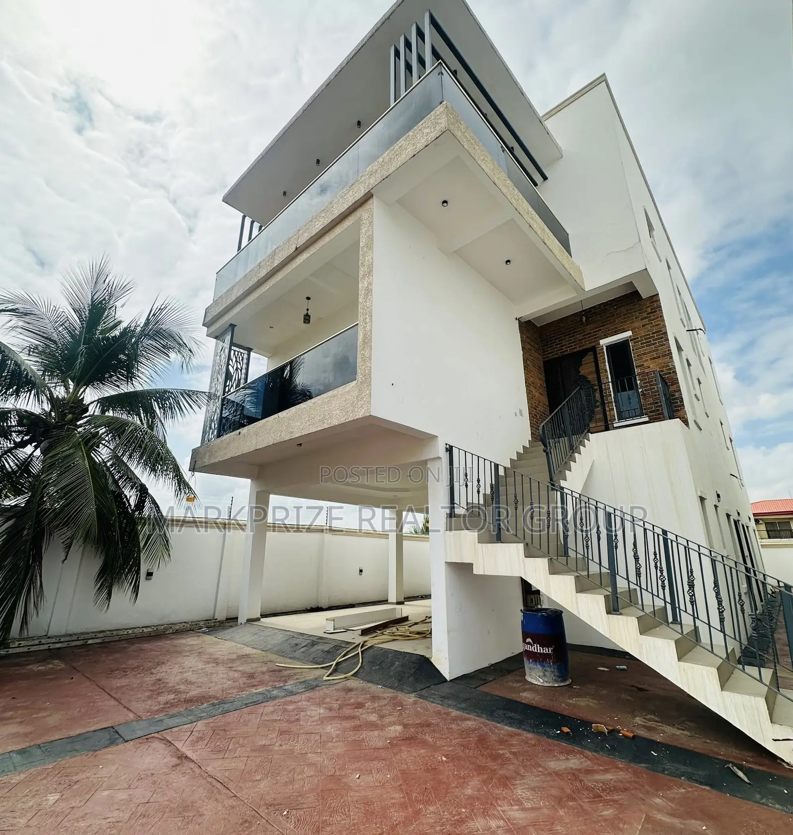 4bdrm Duplex in Magodo Phase 2 Lagos for sale in Magodo