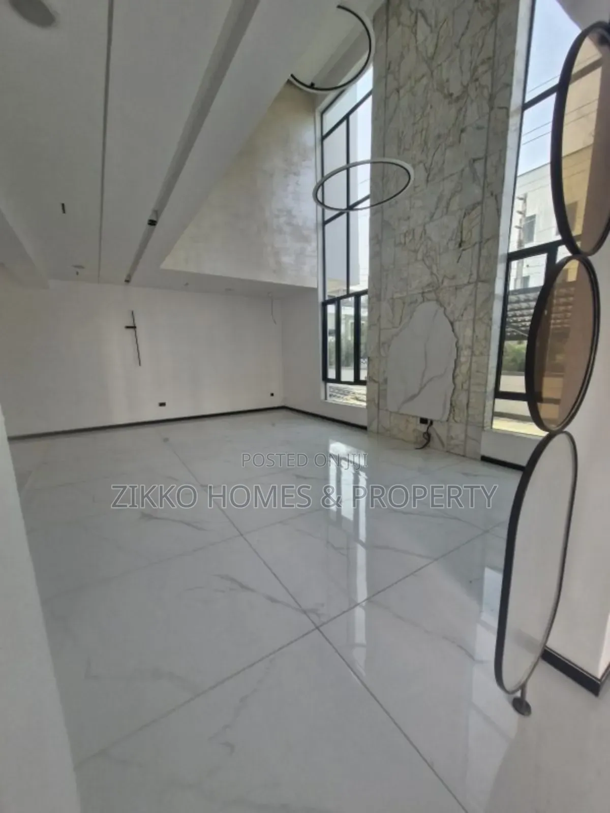5bdrm Duplex in Megamound, Lekki for sale in Lekki
