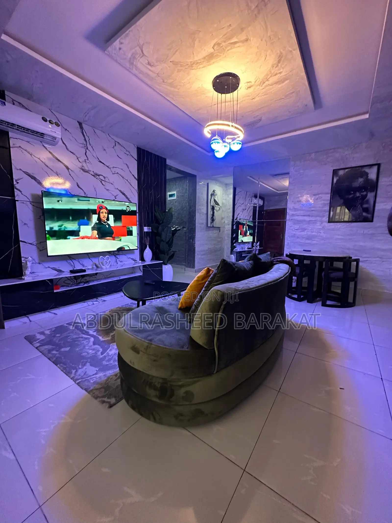 Luxury One Bedroom Apartment With Pool and Balcony in Ikate