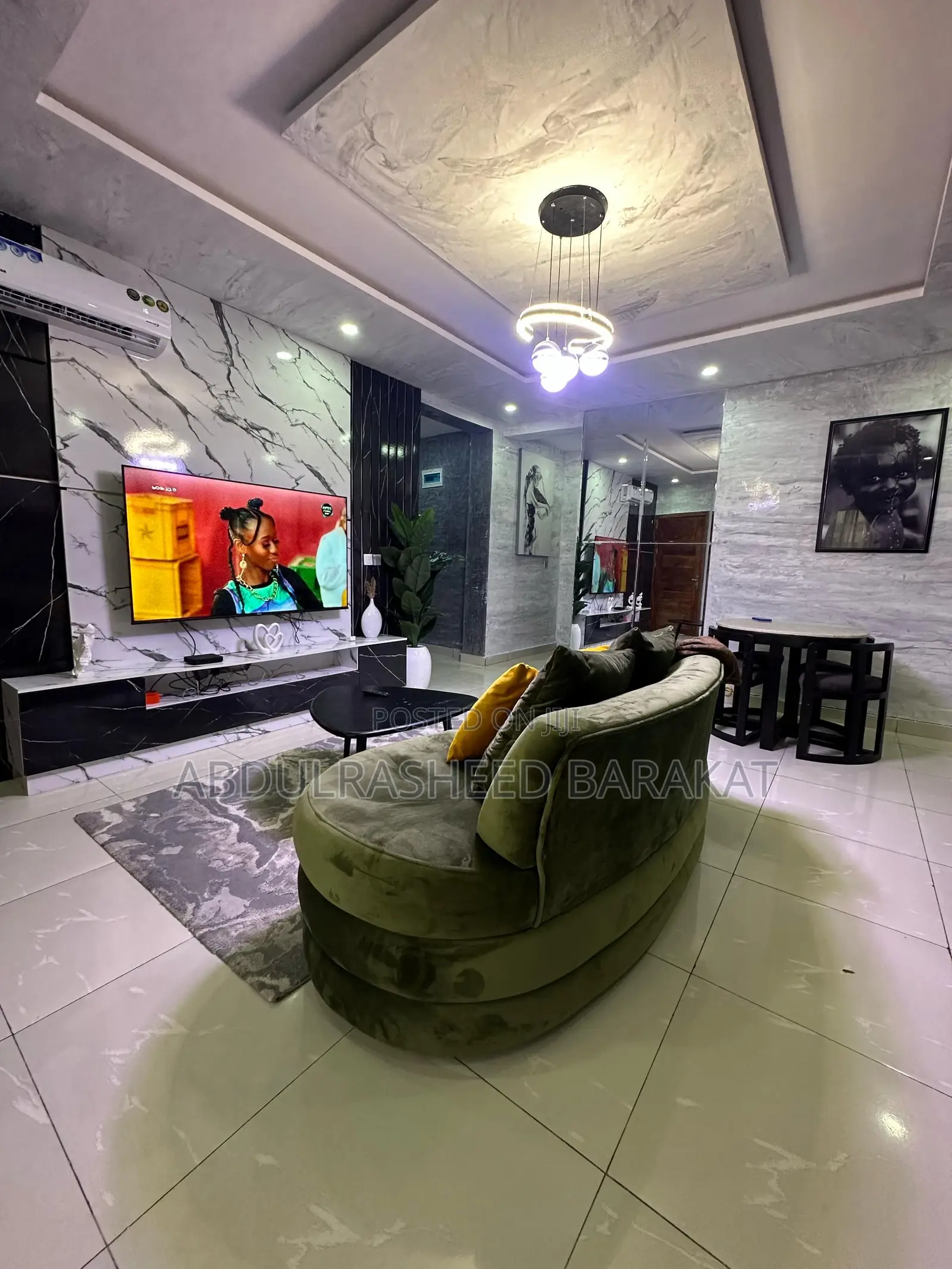 Luxury One Bedroom Apartment With Pool and Balcony in Ikate