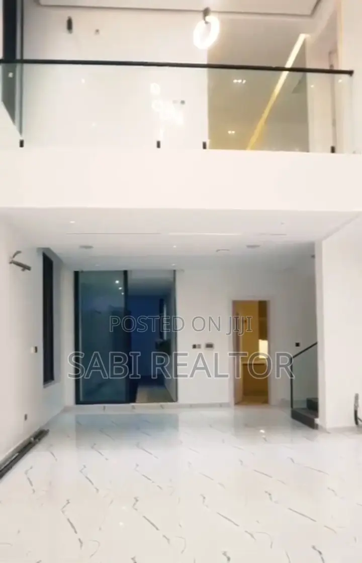 Furnished 5bdrm Duplex in Lekki for sale in Lekki Phase 1
