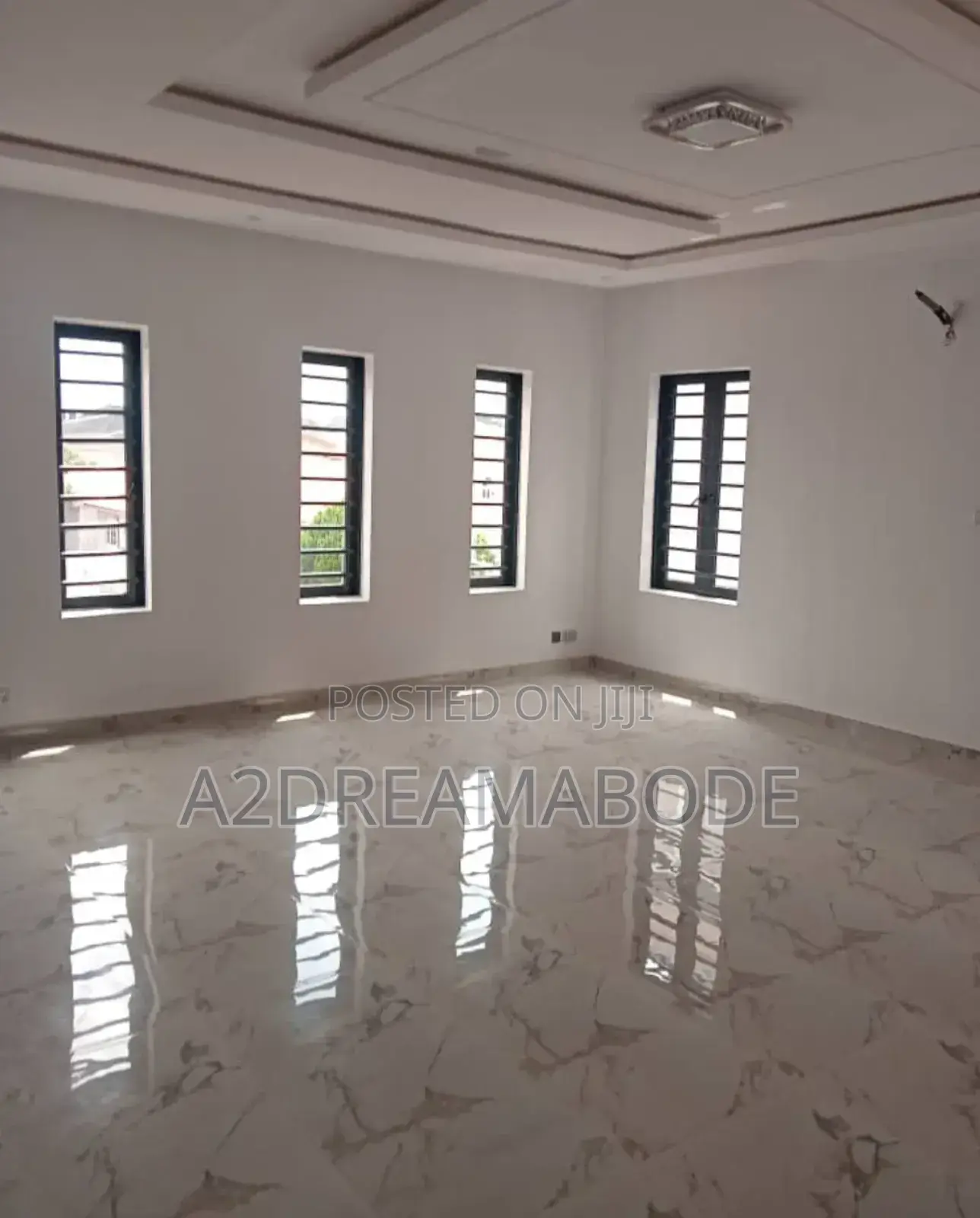 5bdrm Duplex in Omole Phase 2, Ikeja for sale in Ikeja