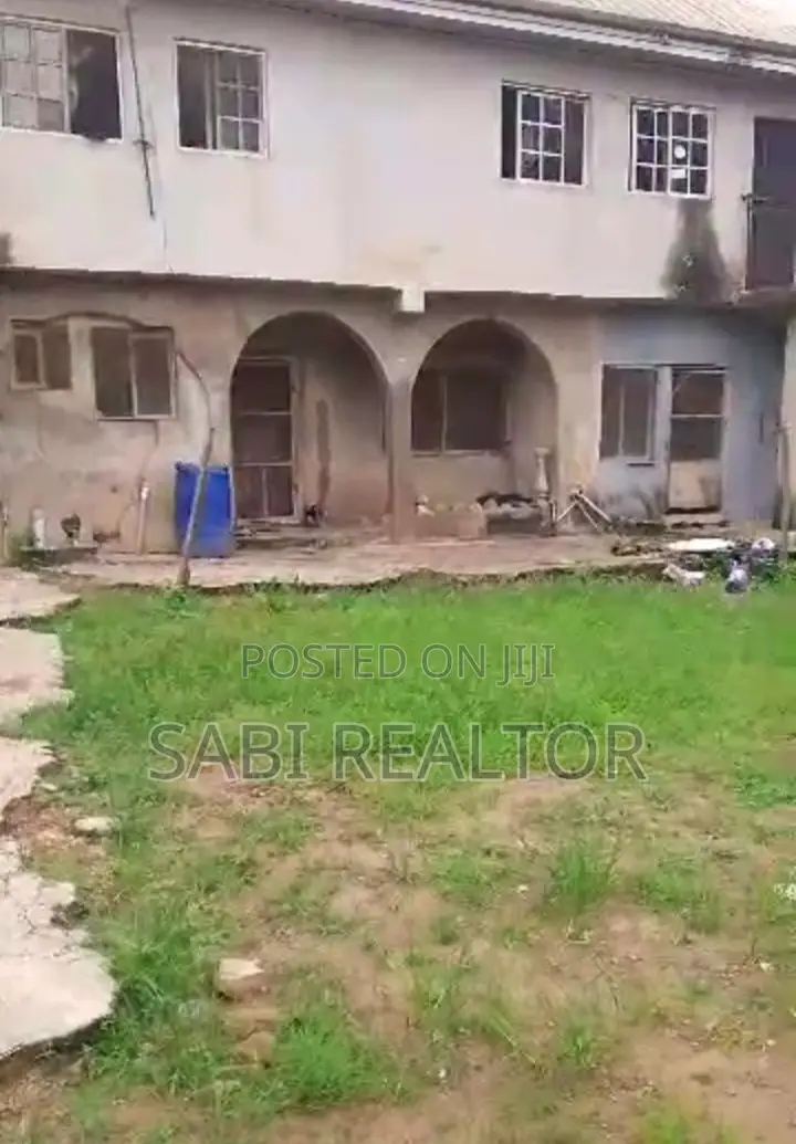 2bdrm Block of Flats in Ayobo for sale in Ayobo