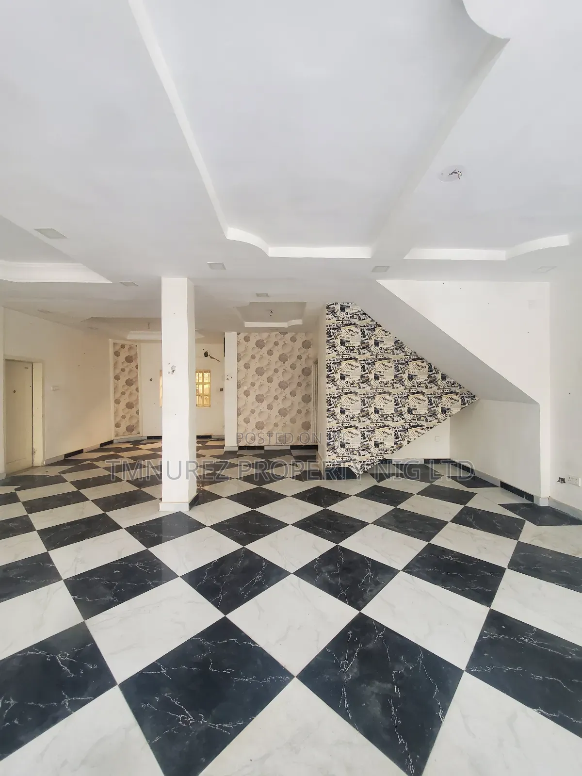 Shop Groundfloor Lekki Phase1 in Lekki Phase 1