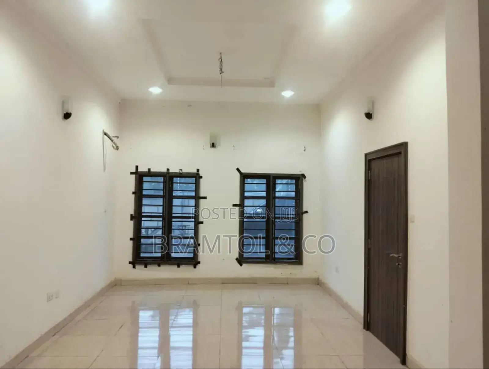 2bdrm Townhouse / Terrace in Apo District for rent in Apo District