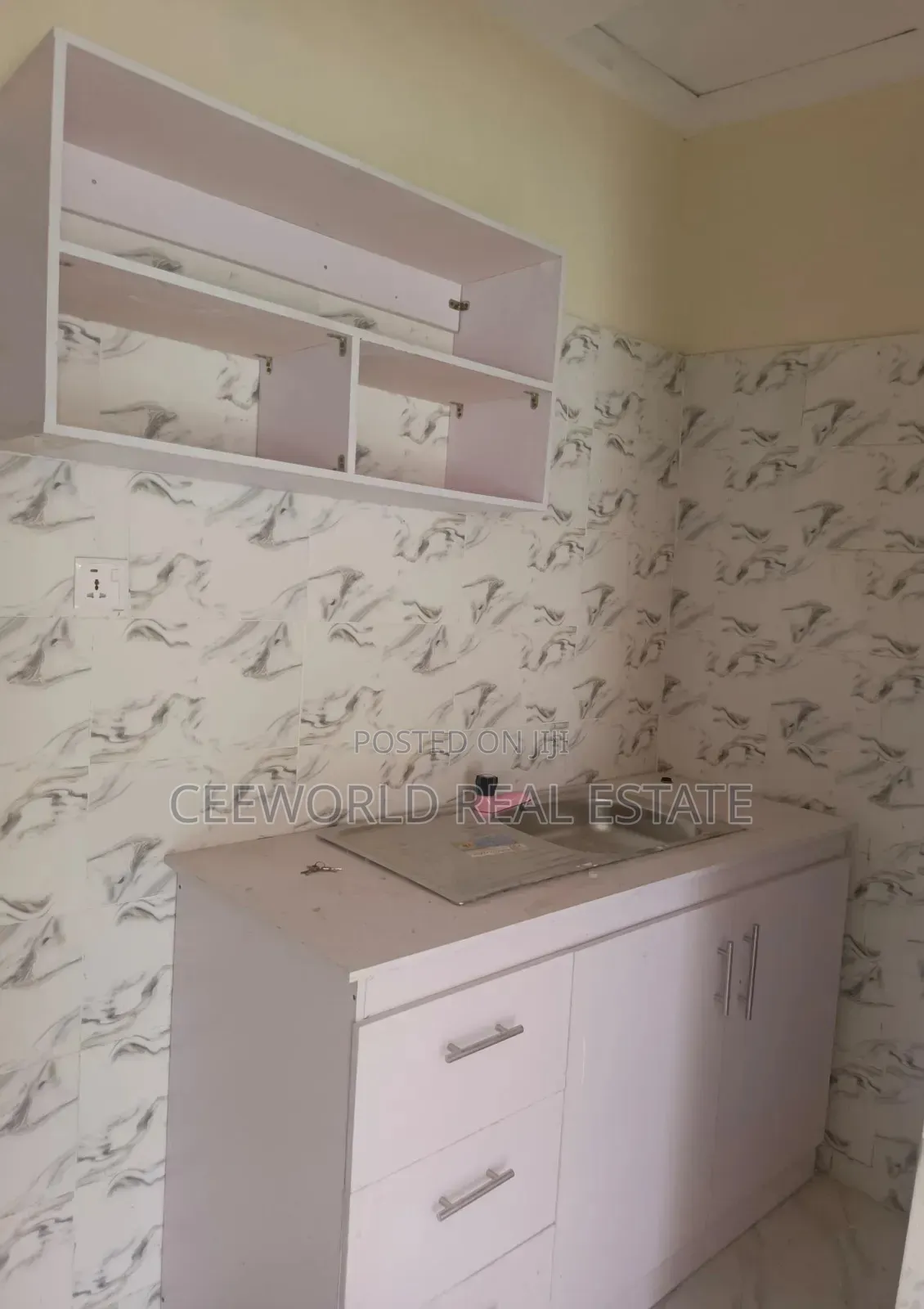 1bdrm Apartment in Elebu, Akala Express for rent in Akala Express