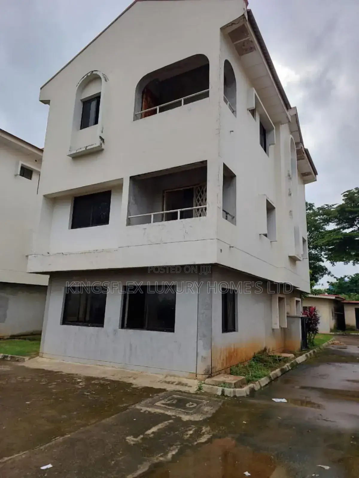 4bdrm Duplex in Maitama for sale in Maitama