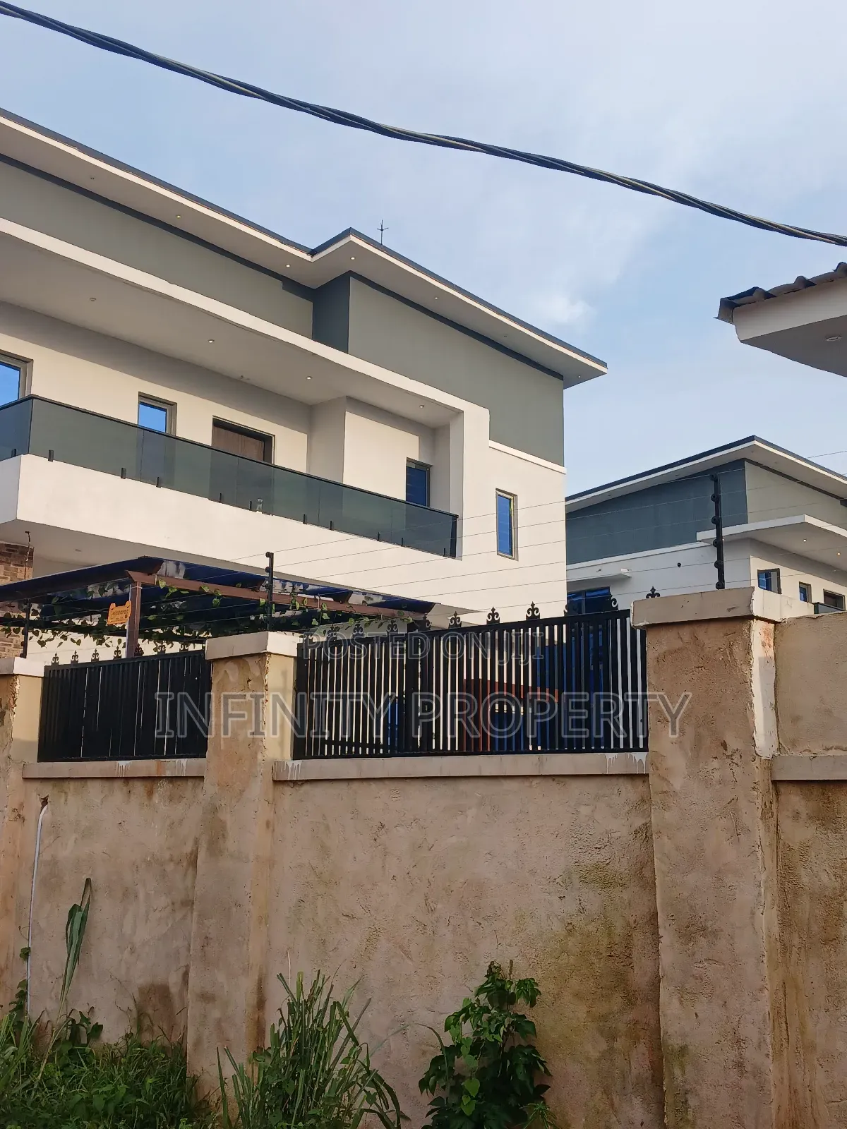 4bdrm Duplex in Ugbor, Benin City for sale in Benin City