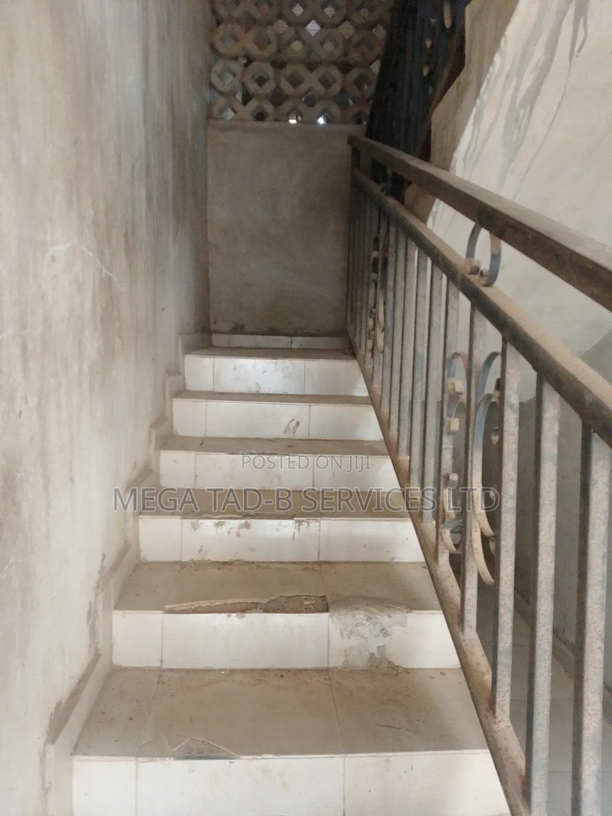 2bdrm Block of Flats in Makogi Estate, Ojodu for sale in Ojodu