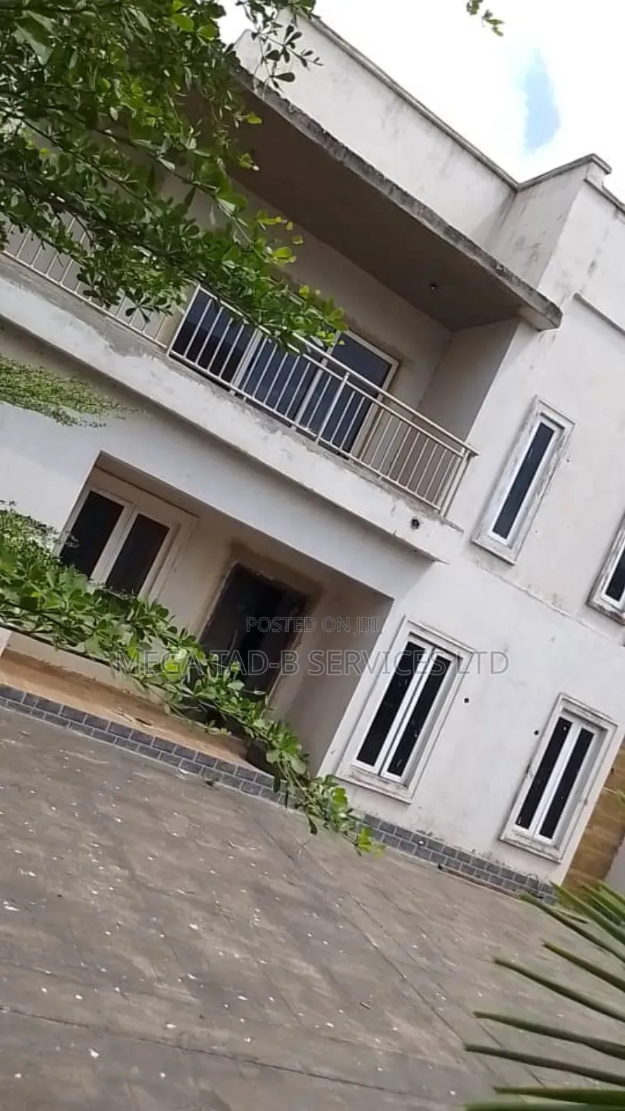 5bdrm Duplex in Bankole Estate, Ojodu for sale in Ojodu