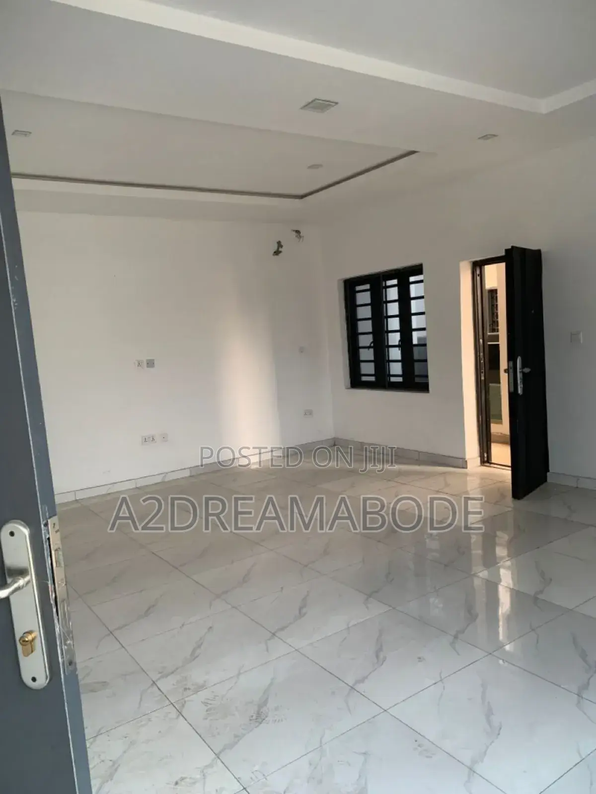 4bdrm Duplex in Off Toyin, Ikeja for sale in Ikeja