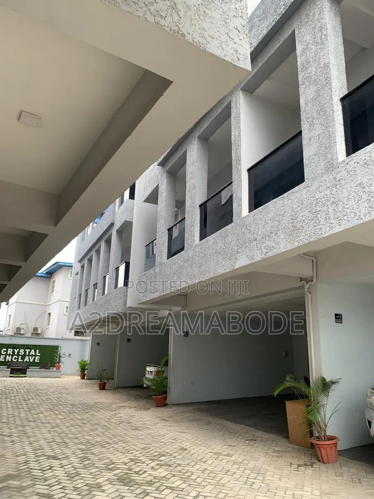 4bdrm Duplex in Off Toyin, Ikeja for sale in Ikeja