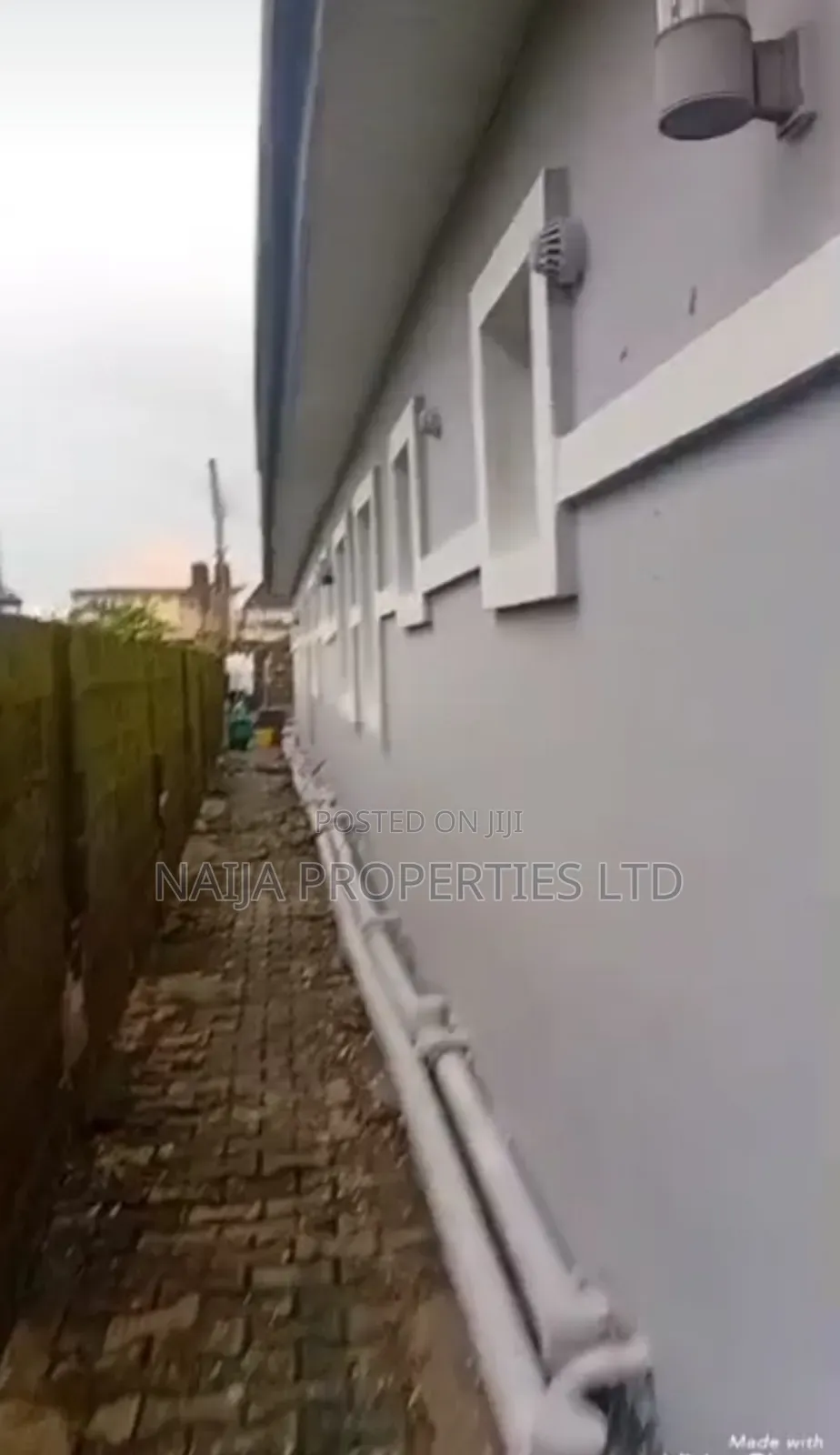3bdrm Bungalow in New Rd, Awoyaya for sale in Awoyaya
