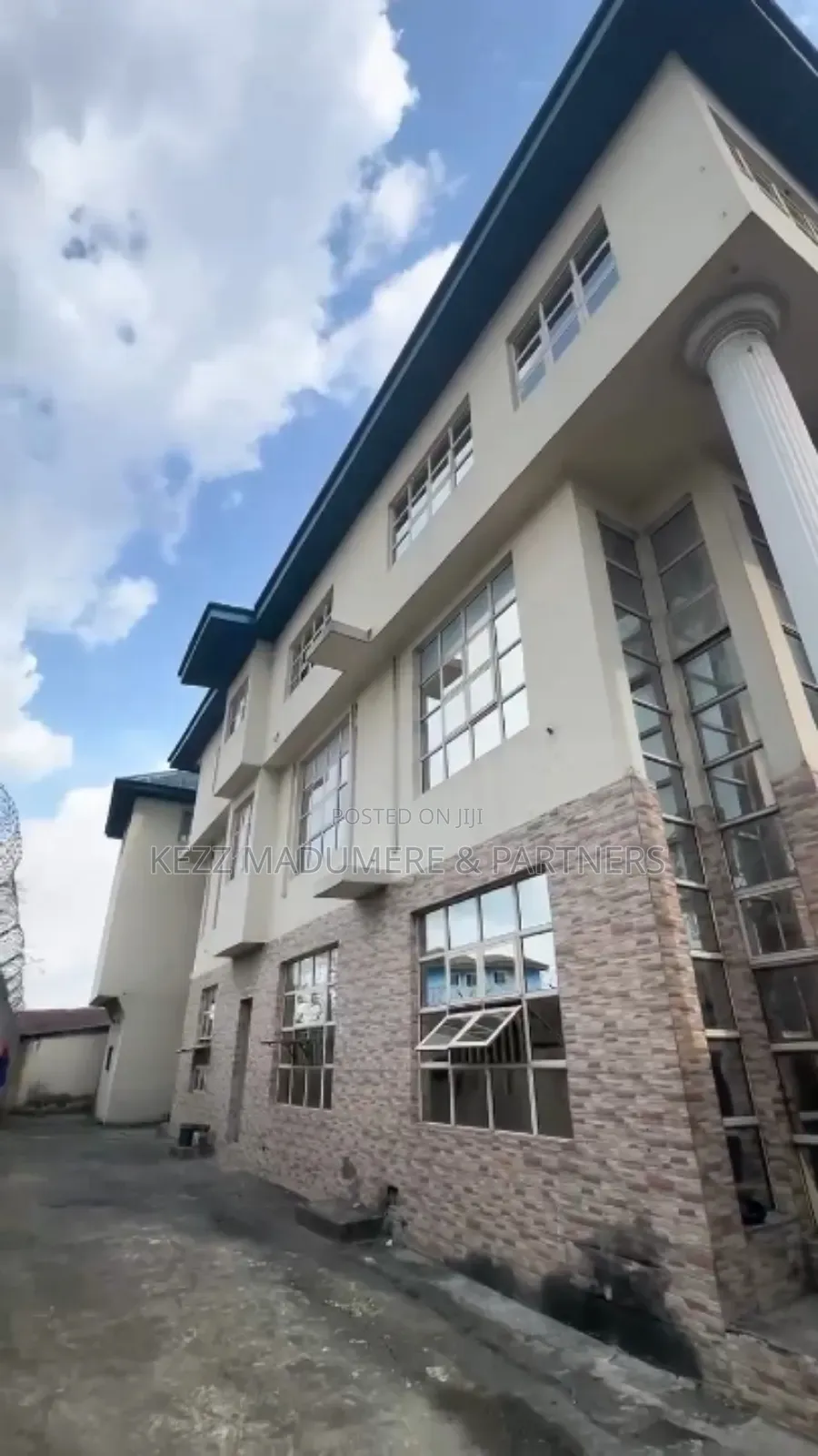 For Sale : Cofo 2 Storey Building on 2 Plots in Ph in Port-Harcourt