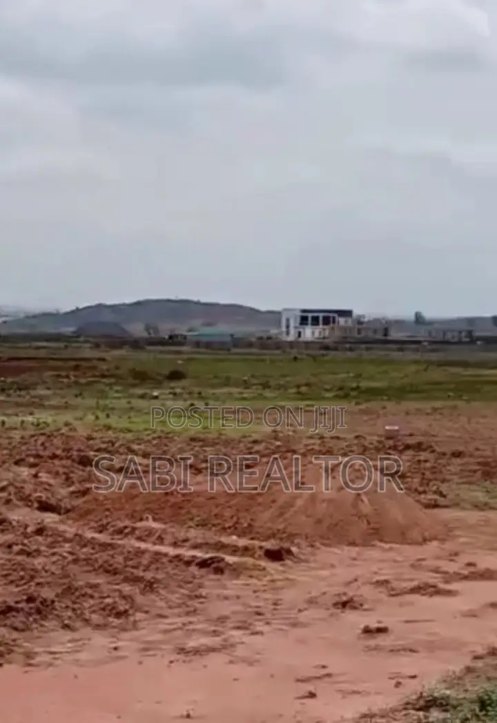 Hectares of and for Sale at Lugbe, Ibadan 250million Naira Per Hectare in Lugbe District