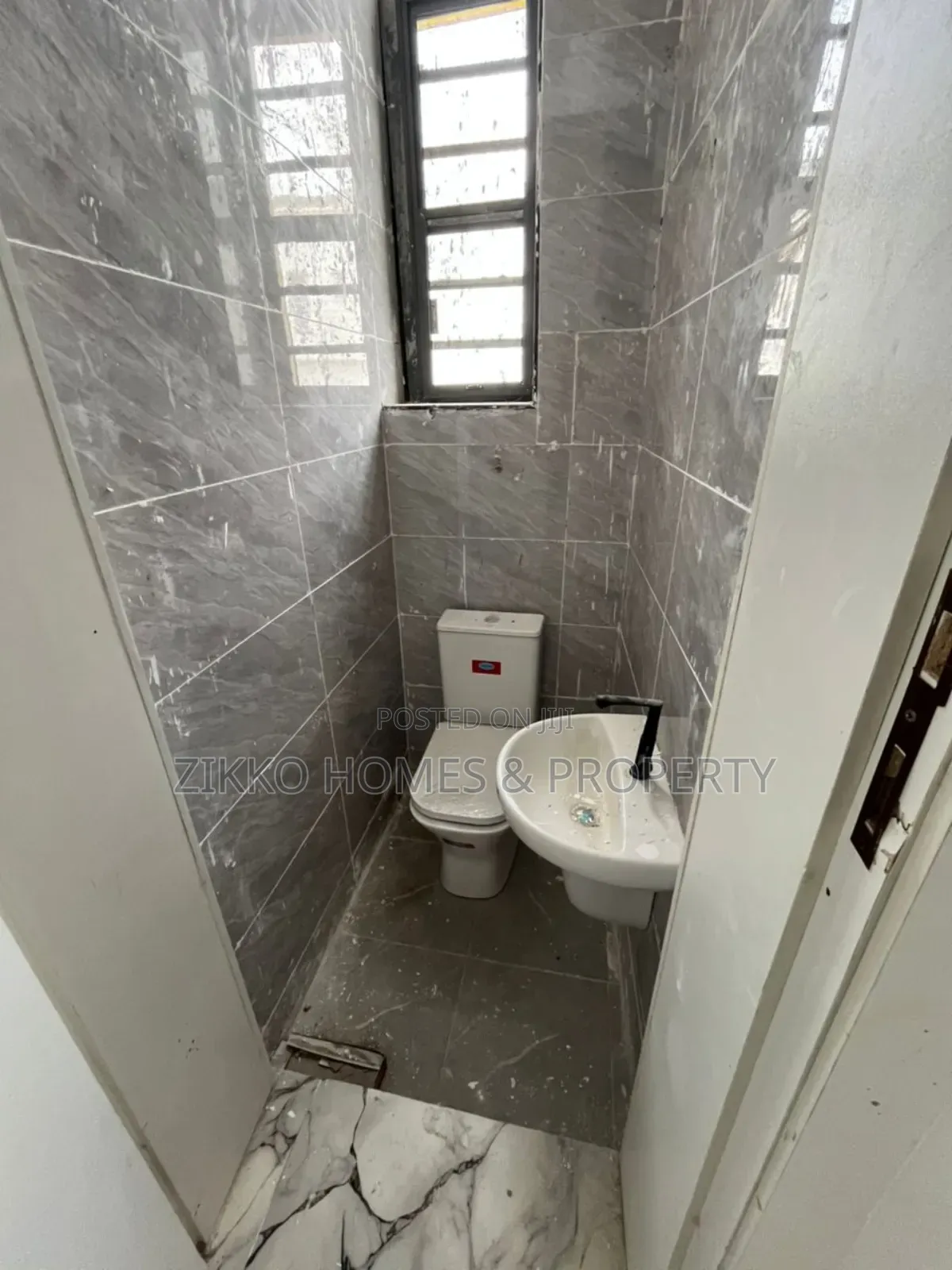 4bdrm Duplex in Ikota Gra, Lekki for sale in Lekki