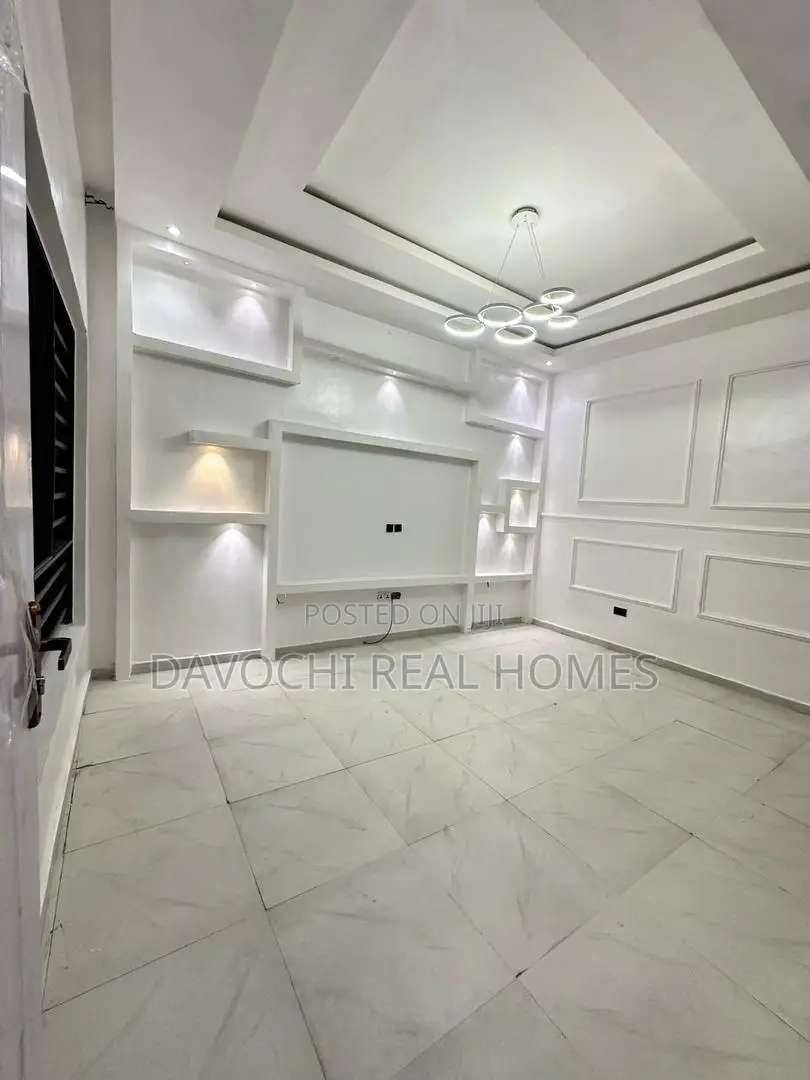 Mini Flat in Orchid Road, Lekki Phase 2 for rent in Lekki Phase 2