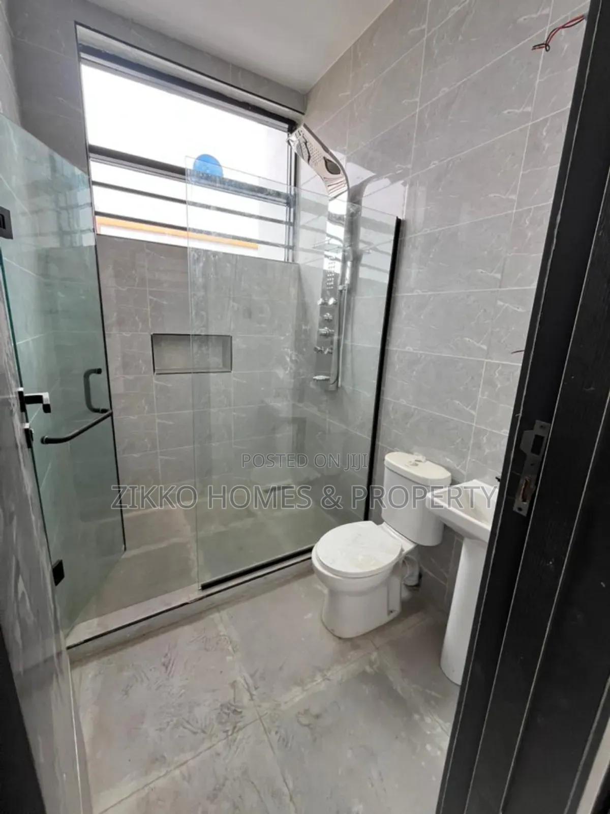 Furnished 4bdrm Duplex in Ikota, Lekki for sale in Lekki