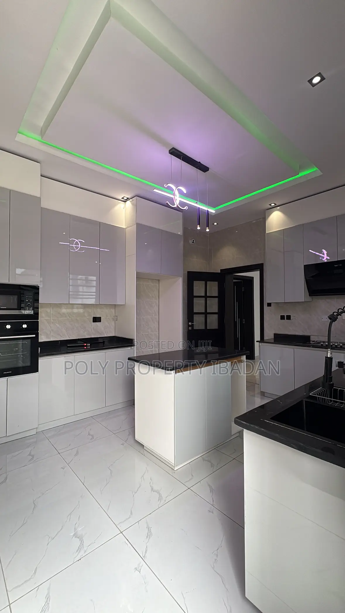 4bdrm Mansion in Carlton Gate Estate, Ibadan for sale in Ibadan