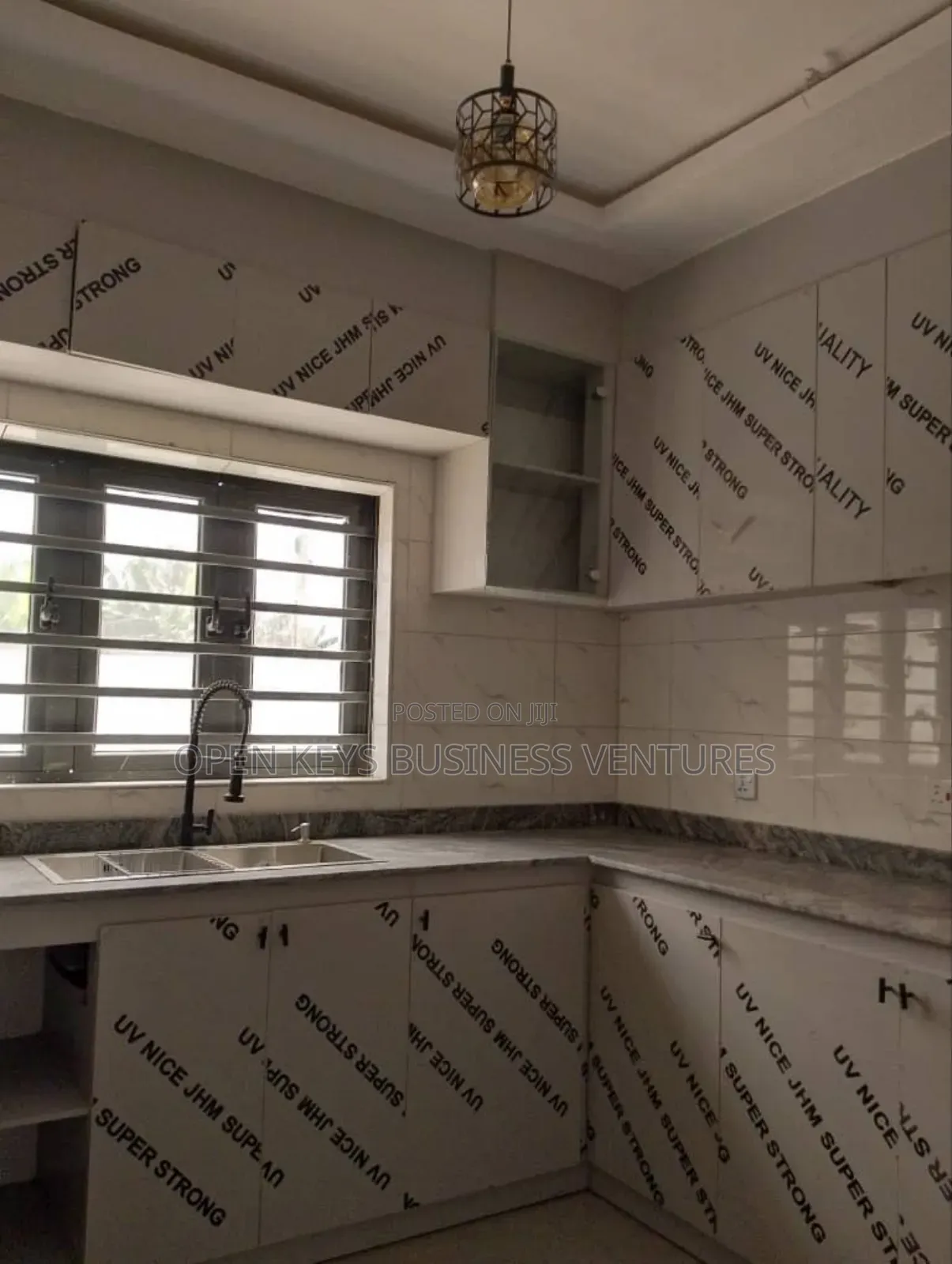 Furnished 4bdrm Duplex in Idishin Jericho for sale in Idishin