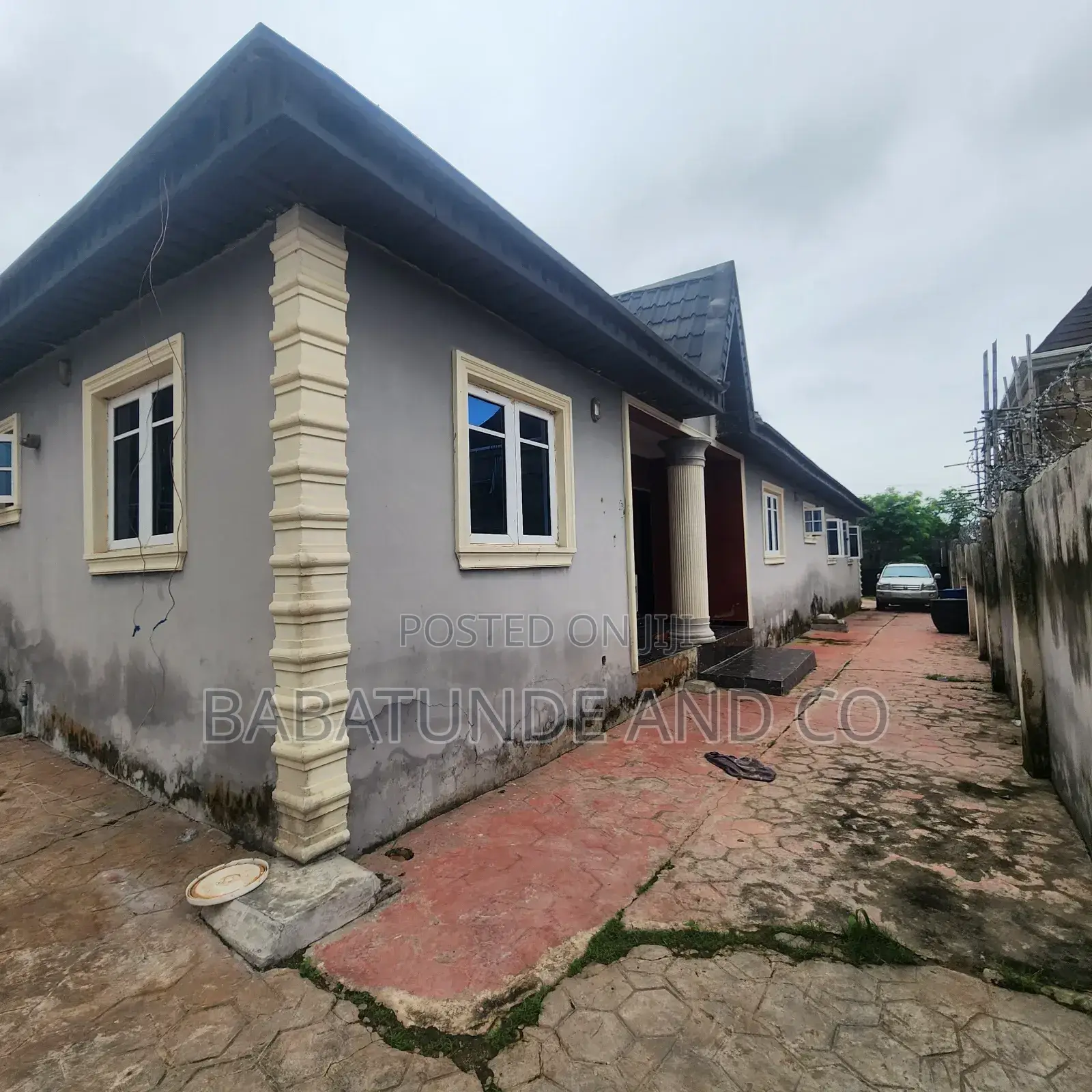 2bdrm Block of Flats in Akala Express for sale in Akala Express