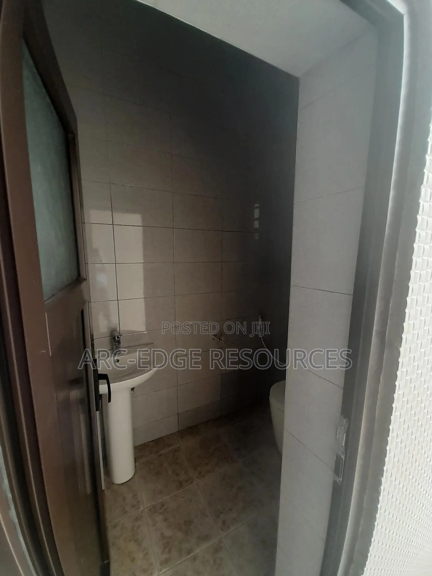 Furnished 5bdrm Duplex in Ago Palace for sale in Ago Palace