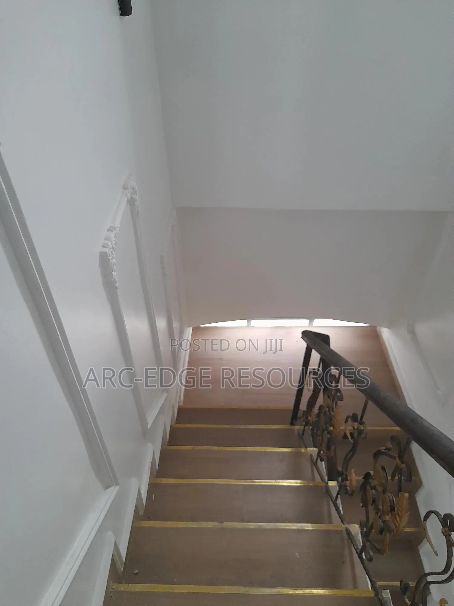 Furnished 5bdrm Duplex in Ago Palace for sale in Ago Palace