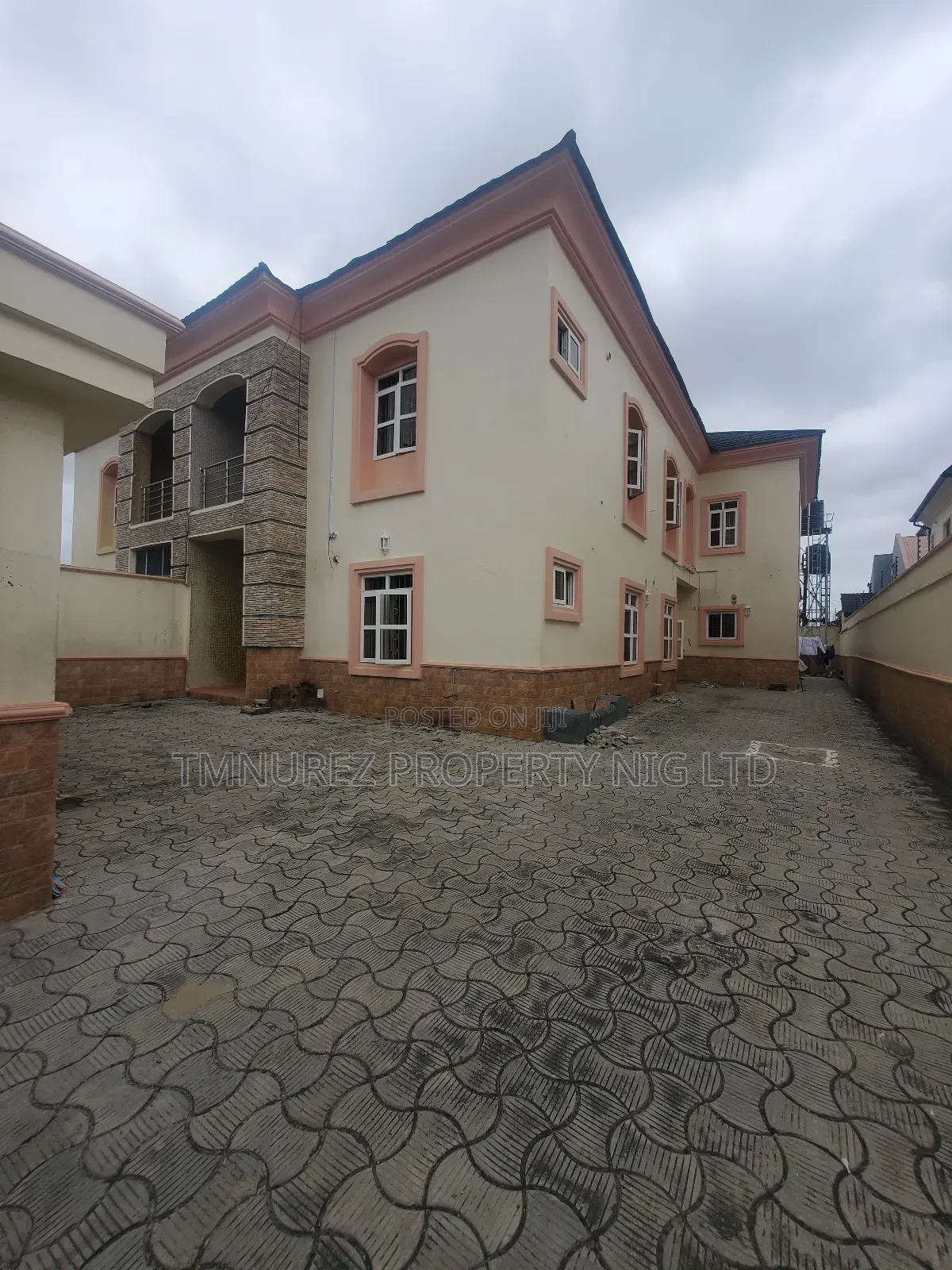 5bdrm Duplex in Lekki Phase1 for rent in Lekki Phase 1