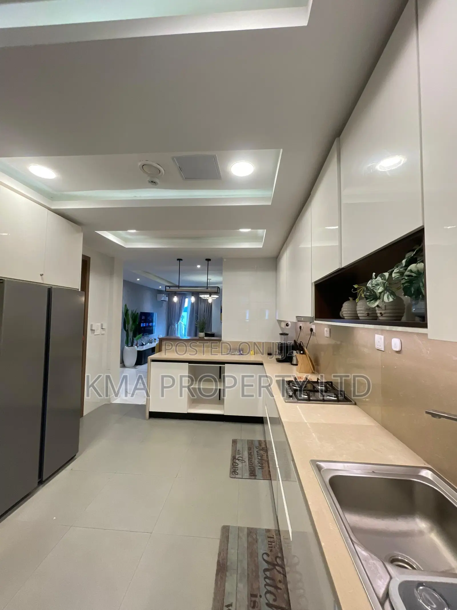 Luxurious 2 Bedroom Apartment With Swimming Pool and Gym in Lekki Phase 1
