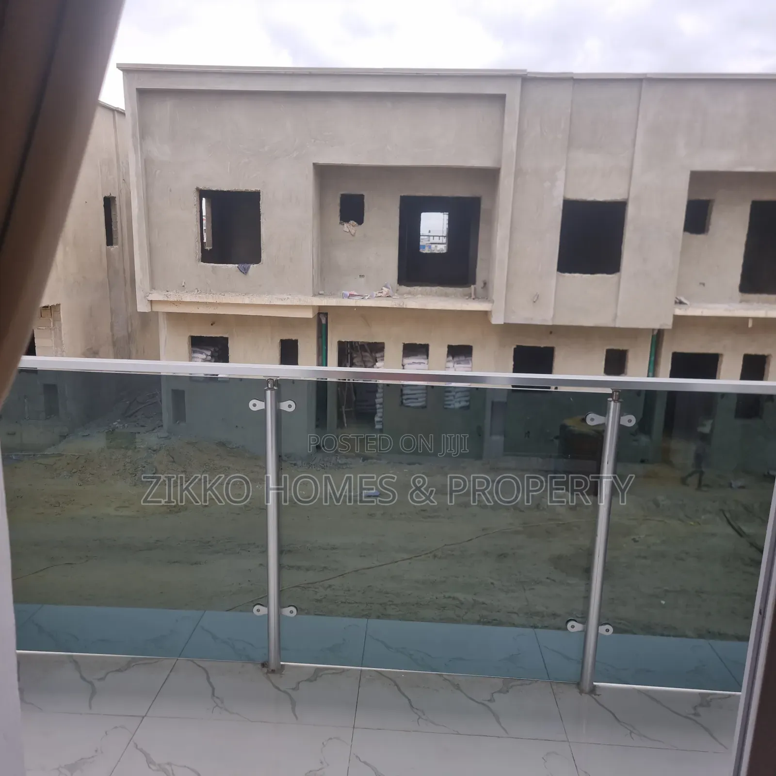 3bedroom Terrace Duplux Offplan in Lekki