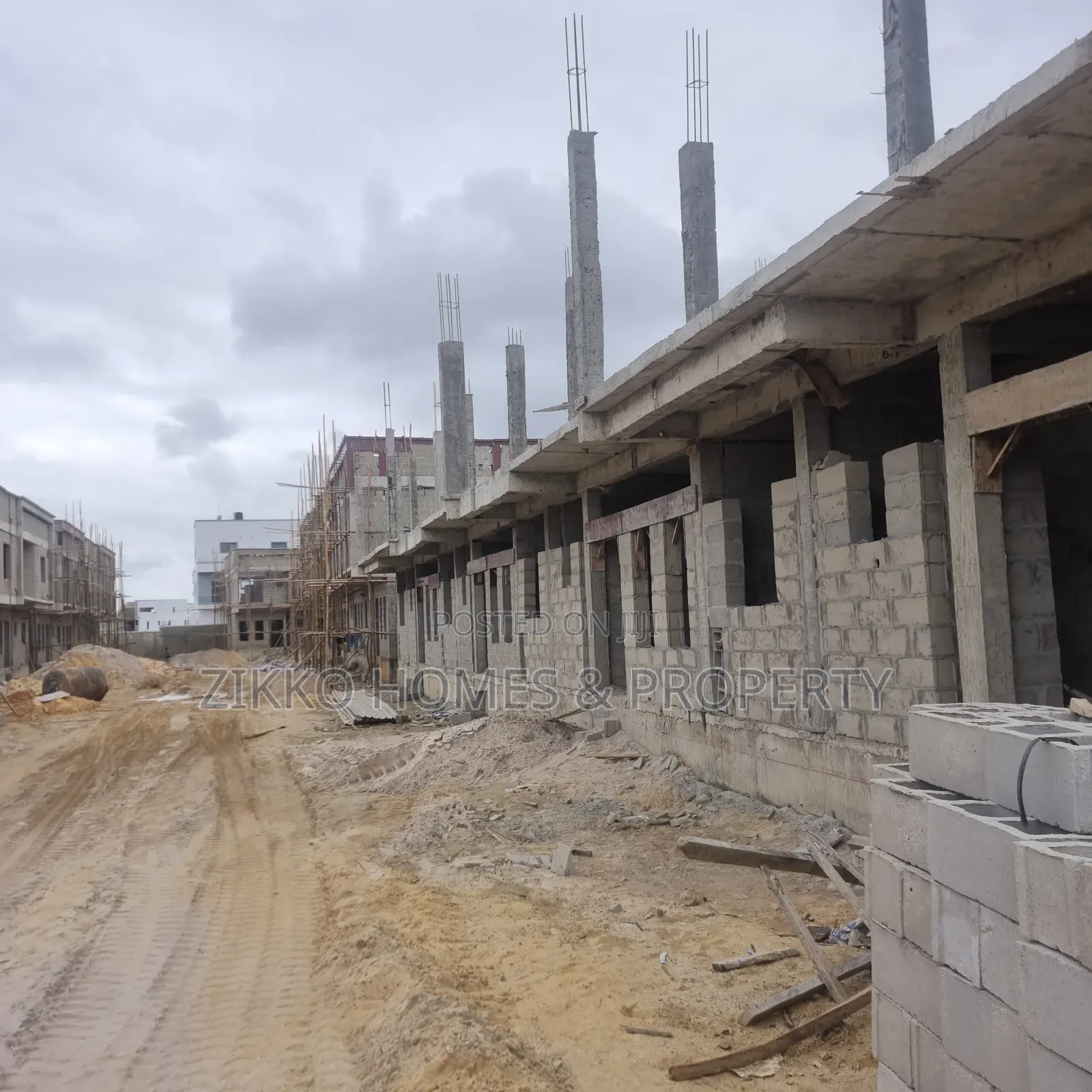 3bedroom Terrace Duplux Offplan in Lekki