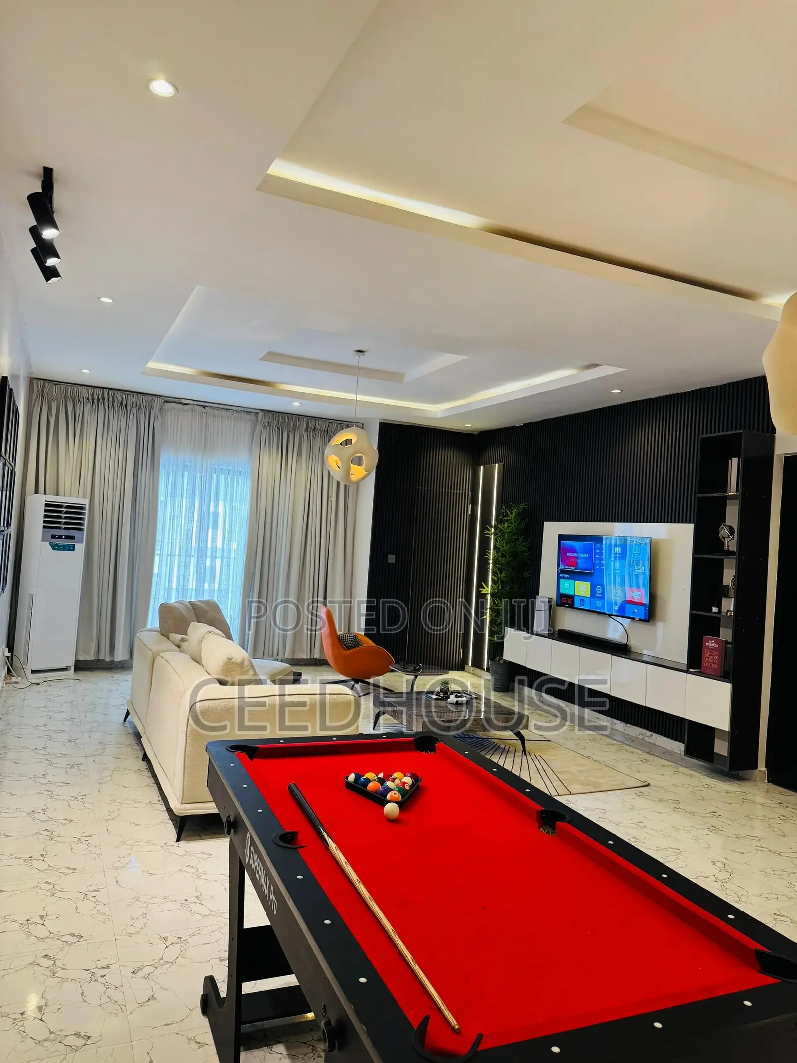 Modern and Stunning 3 Bedrooms Apartment With Snooker and Ps5 in Ikate