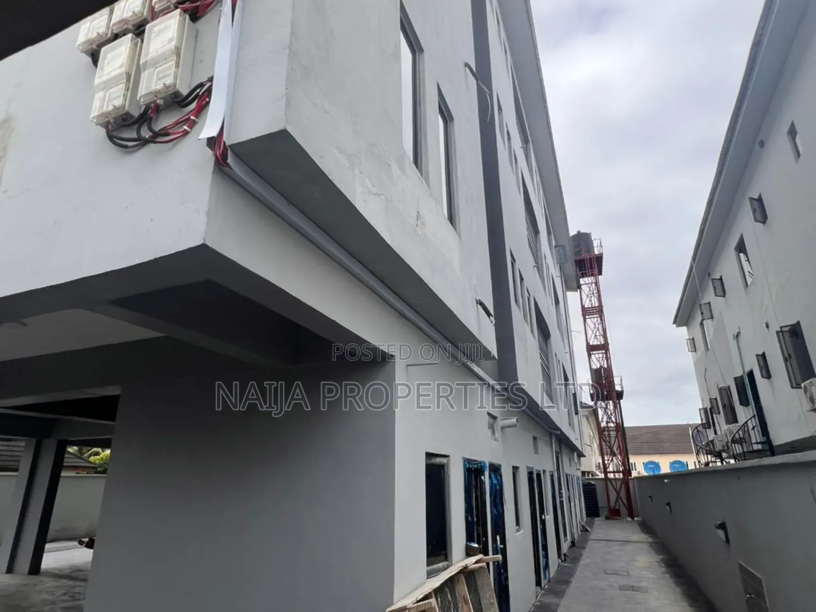 3bdrm Block of Flats in Freedom Way, Lekki Phase 1 for sale in Lekki Phase 1
