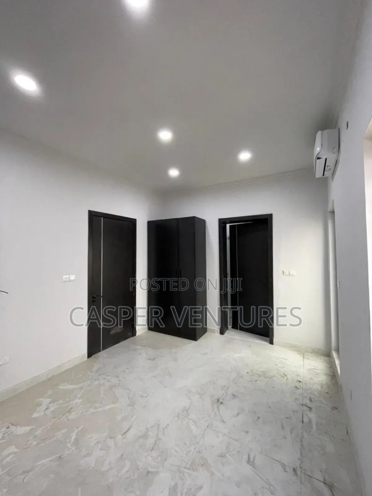 2bdrm Block of Flats in Cosby, Ikate for sale in Ikate