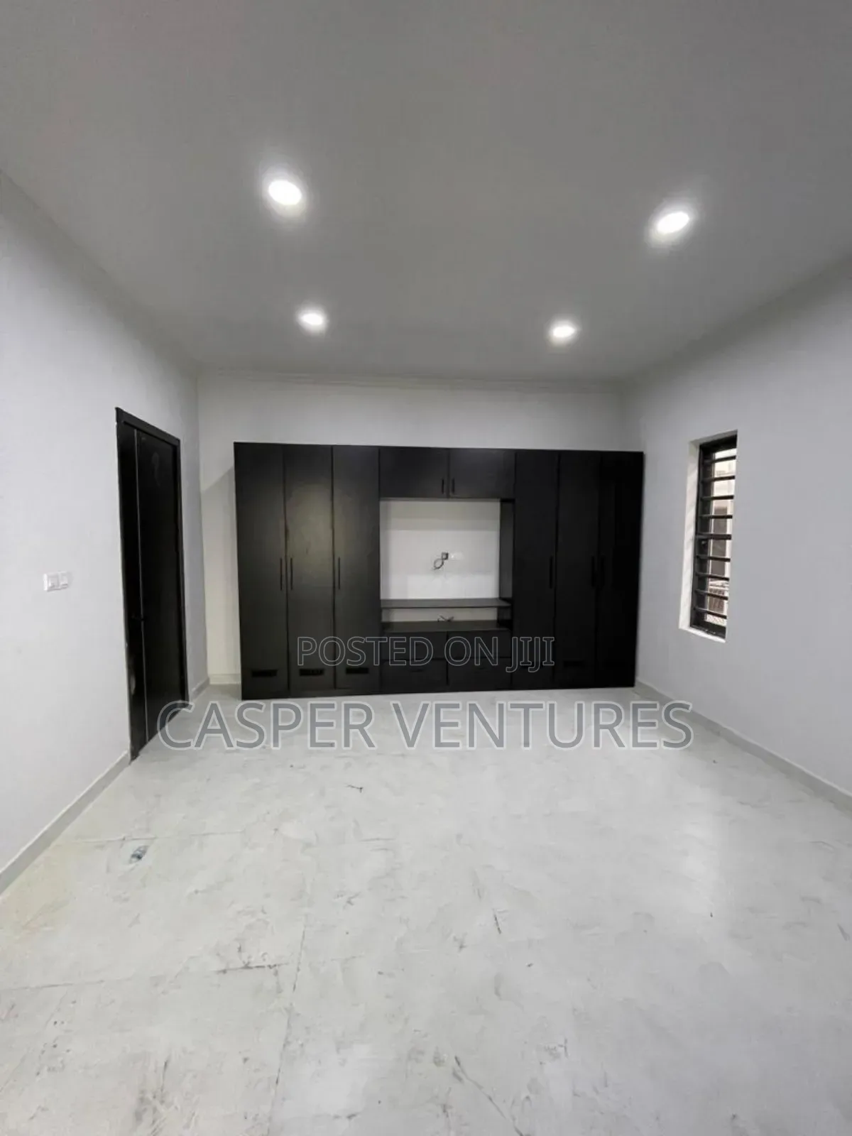 2bdrm Block of Flats in Cosby, Ikate for sale in Ikate