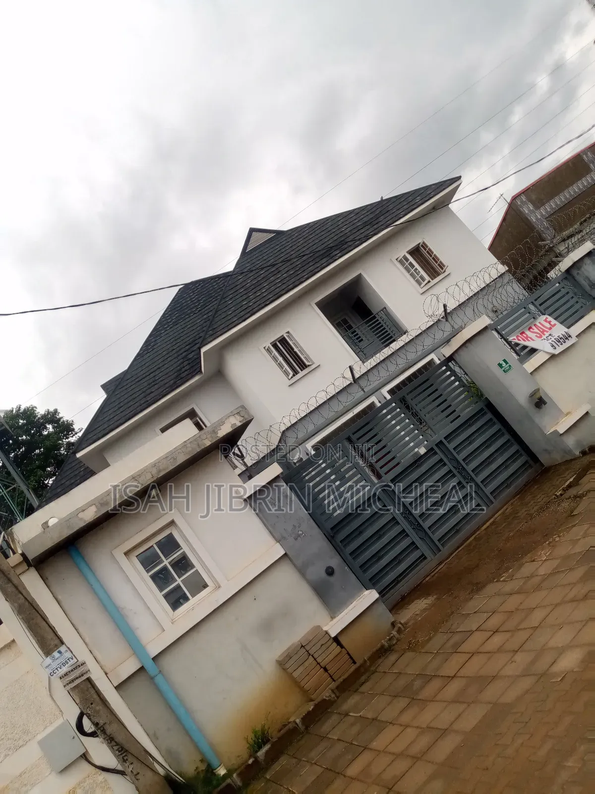 6bdrm House in F14 Estate Kubwa for sale in Kubwa