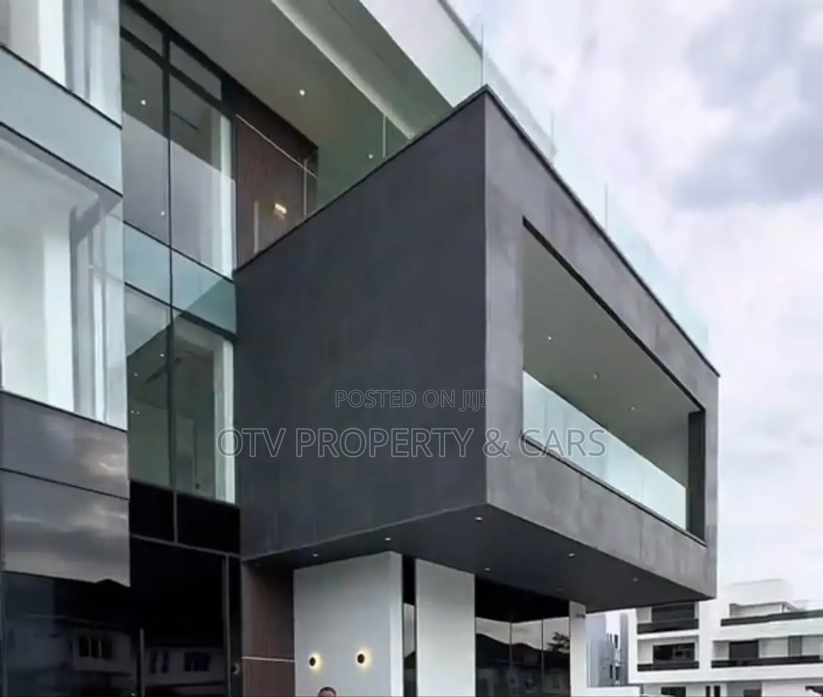 Furnished 5bdrm Duplex in Lekki for sale in Lekki