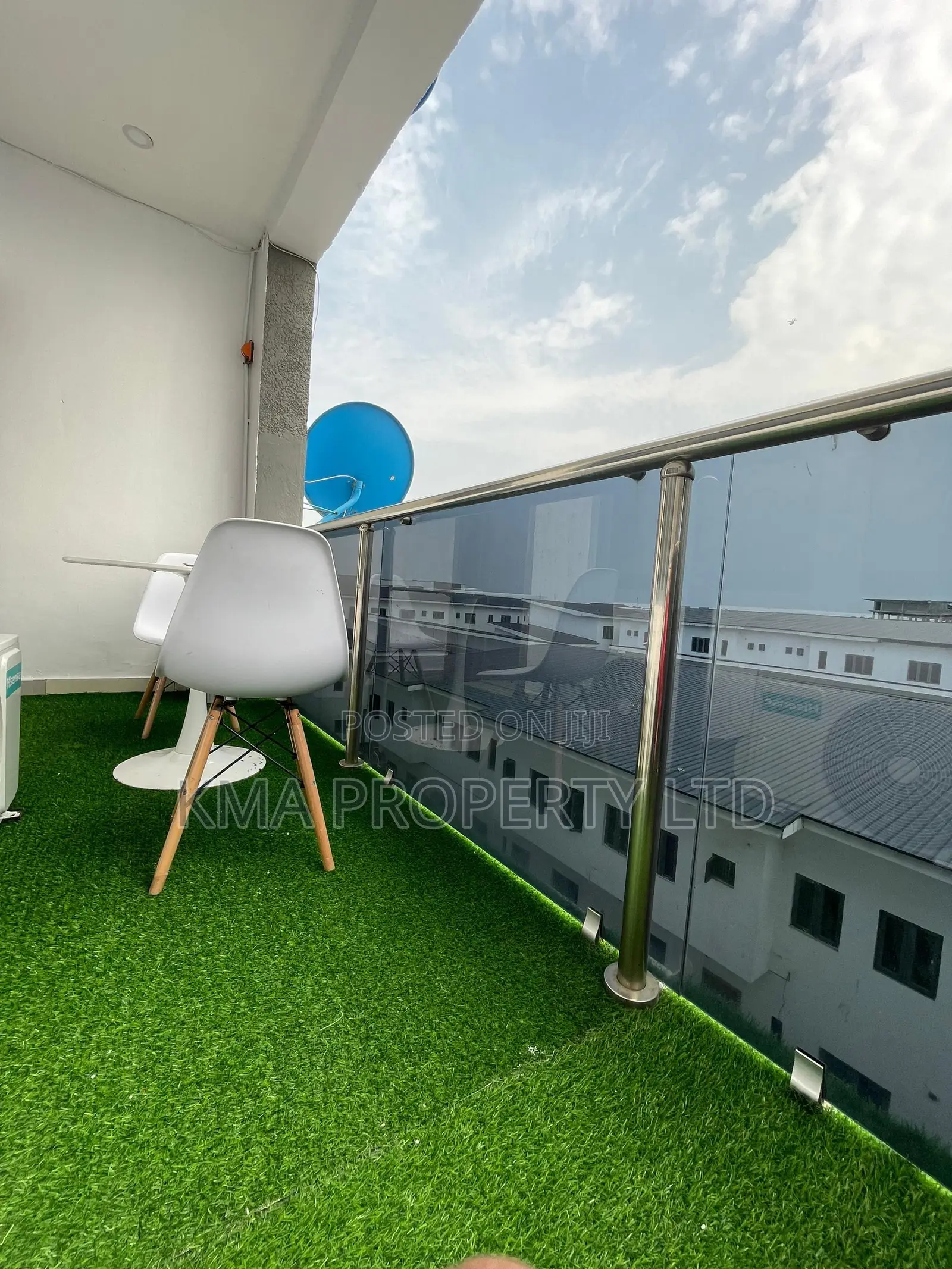 Luxurious 1 Bedroom Apartment With Ps4 and Swimming Pool in Ikate