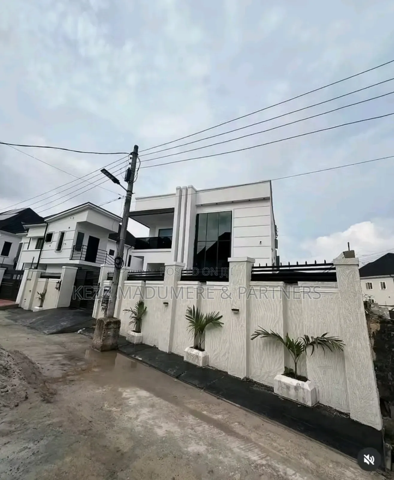 4bdrm Duplex in Dr Peter Odili, for sale in Port-Harcourt