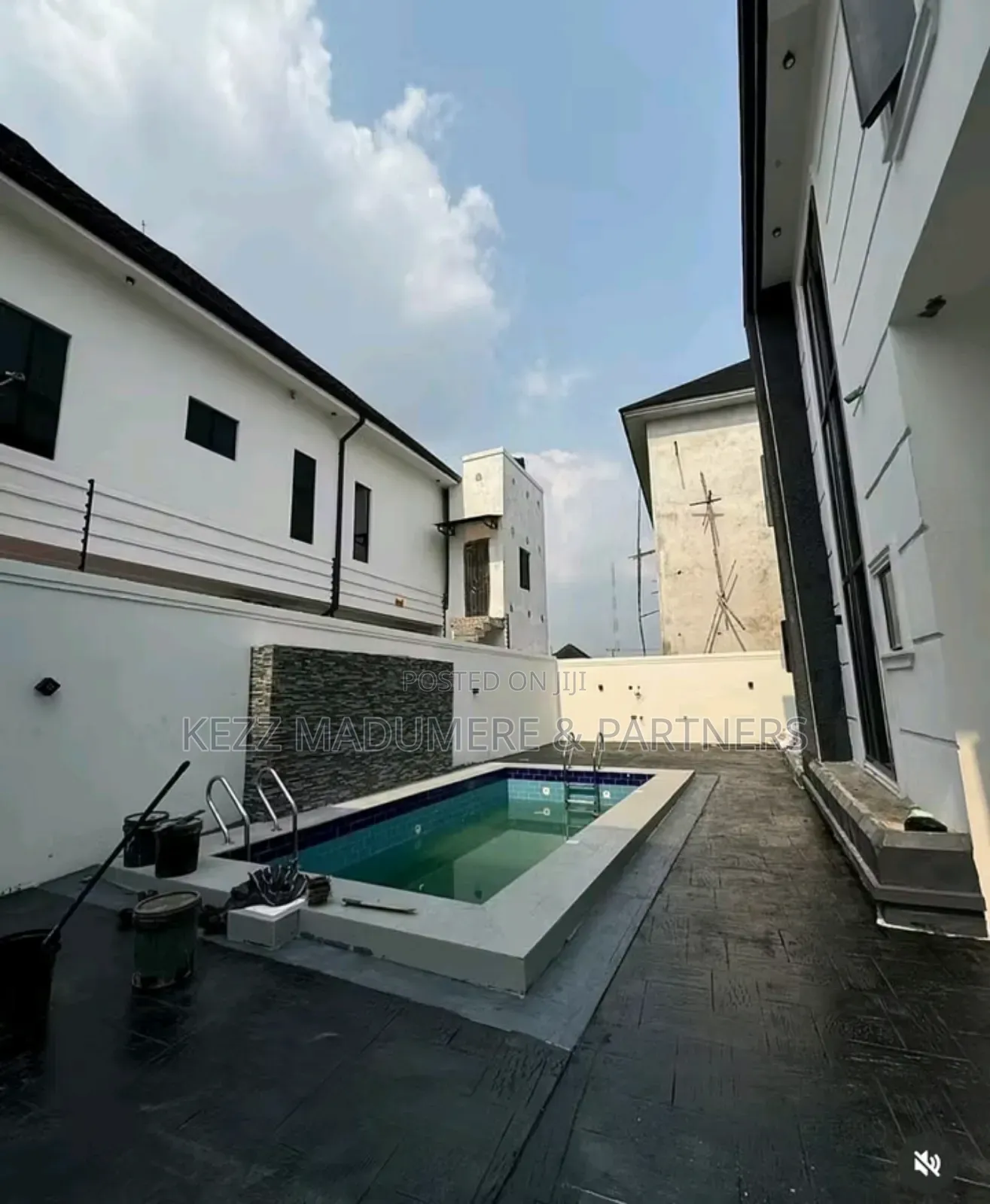 4bdrm Duplex in Dr Peter Odili, for sale in Port-Harcourt