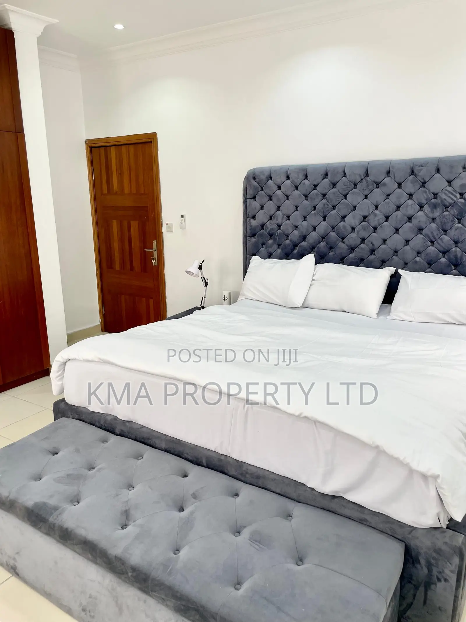 Luxurious 4 Bedrooms Self Compound With Snooker Board in Lekki Phase 1