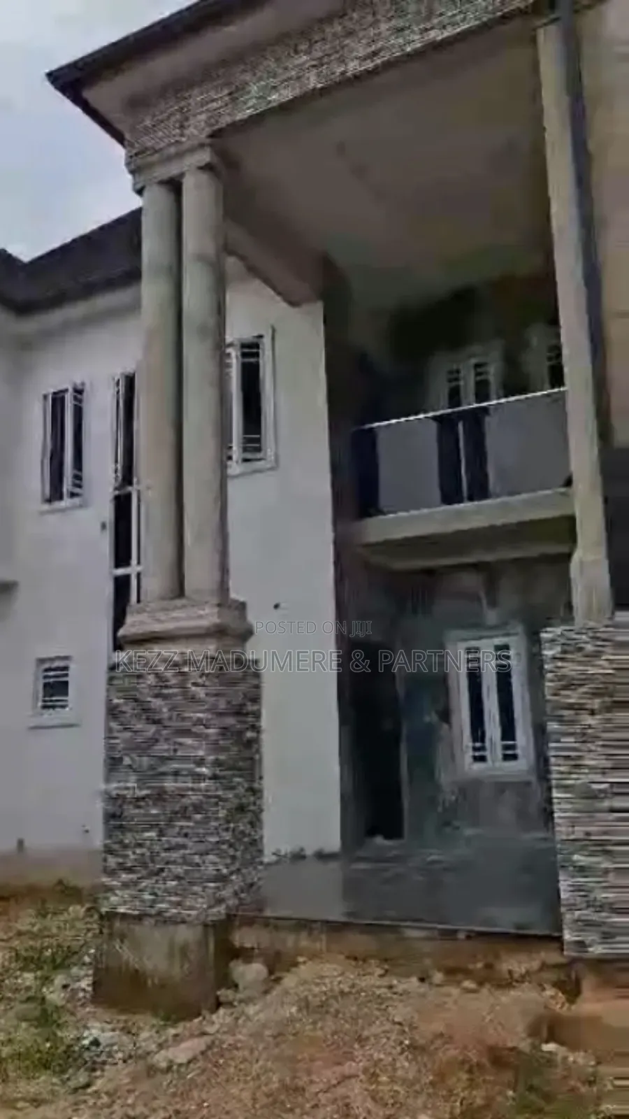 5bdrm Duplex in County Gardens for sale in Port-Harcourt