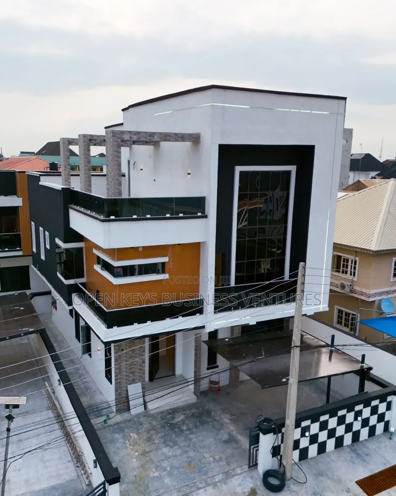 Furnished 6bdrm Duplex in Bera, Chevron for sale in Chevron