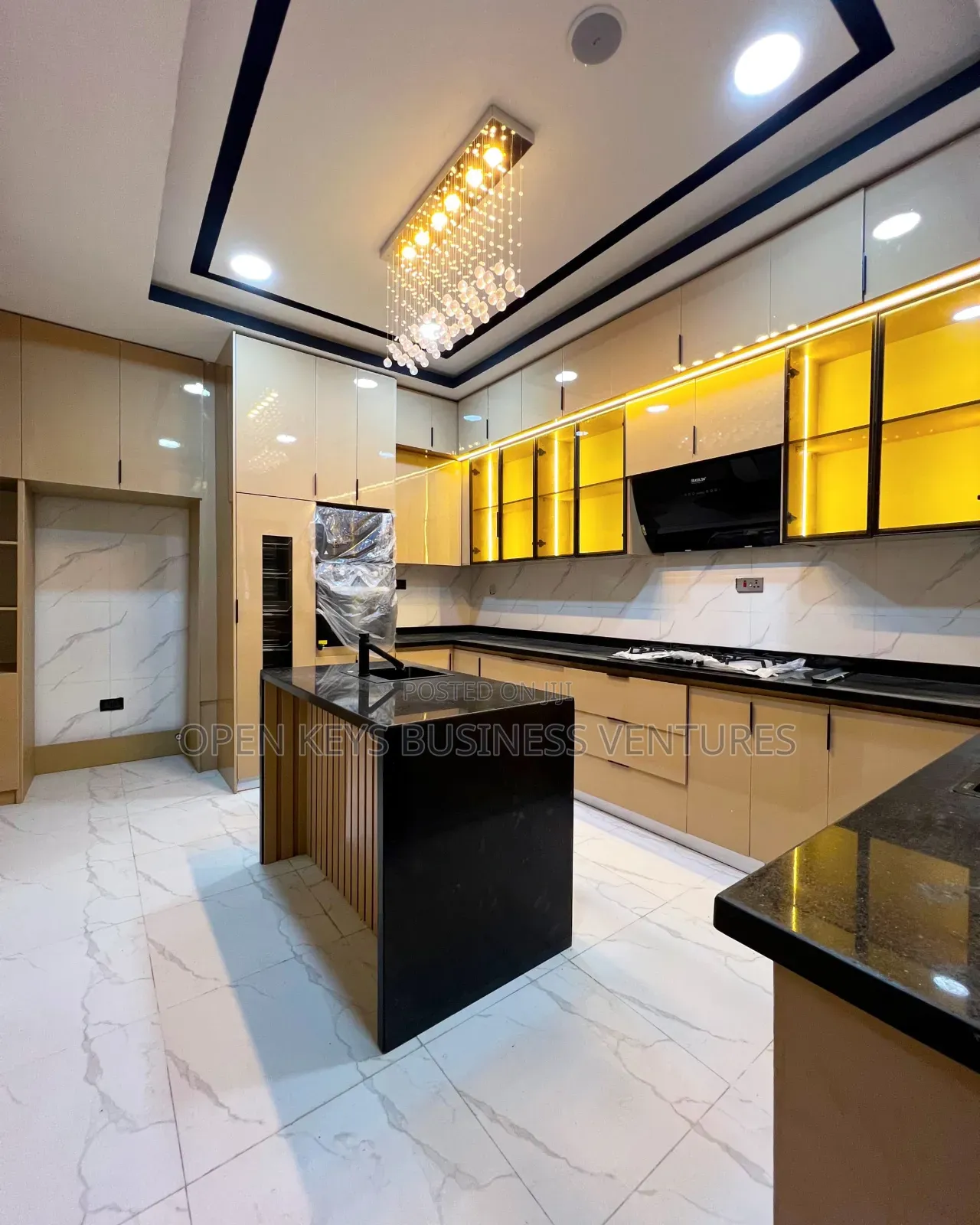 Furnished 6bdrm Duplex in Bera, Chevron for sale in Chevron