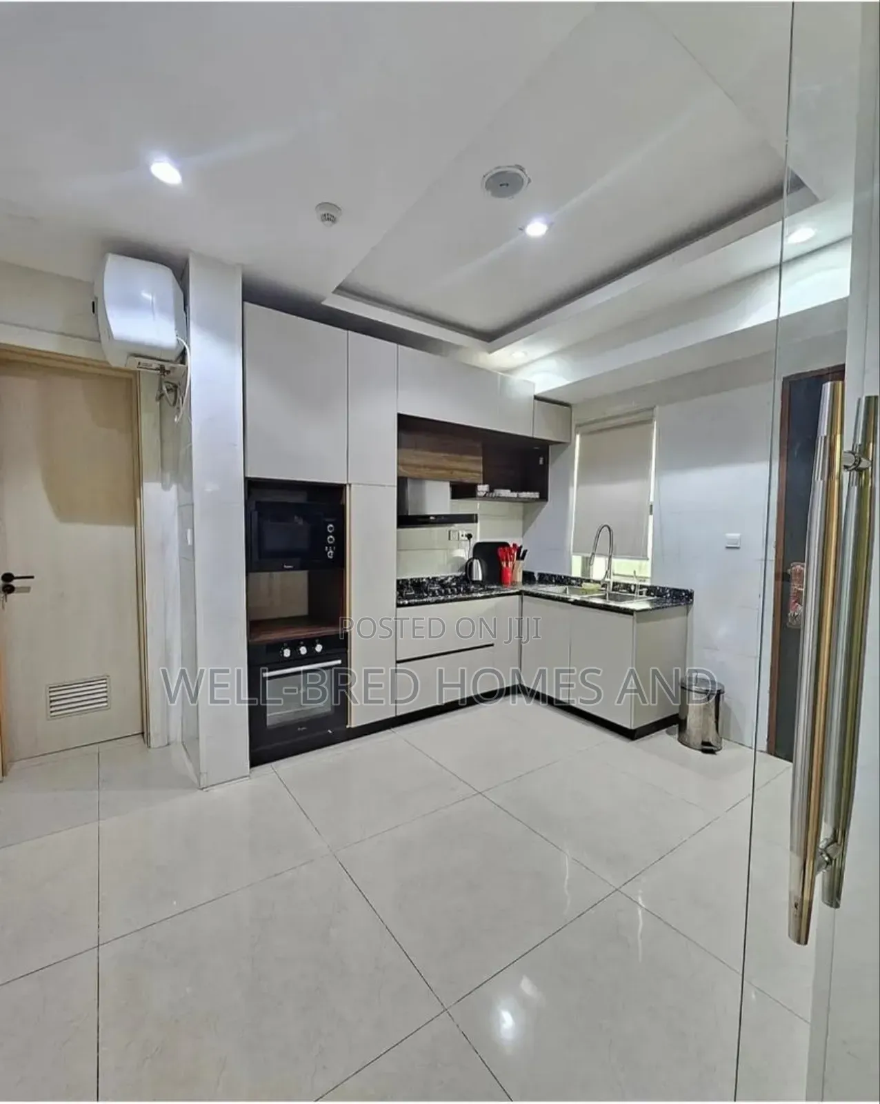 3bdrm Apartment in Ikoyi Lagos for sale in Ikoyi