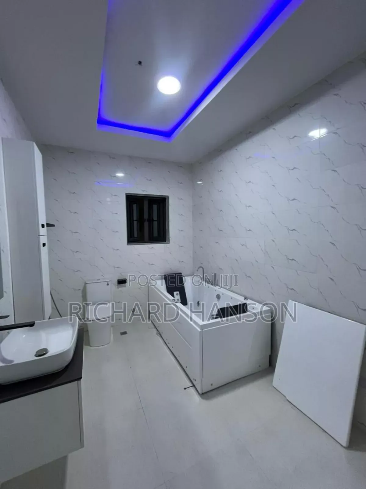 5bdrm Duplex in Inside Ajah for sale in Ajah